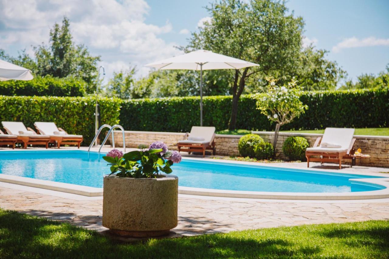 Villa Kringa Tinjan Ngoại thất bức ảnh
