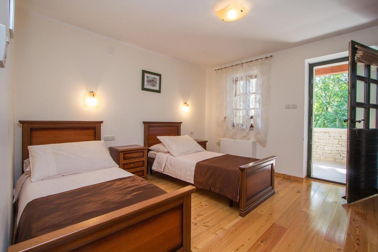 Villa Kringa Tinjan Ngoại thất bức ảnh