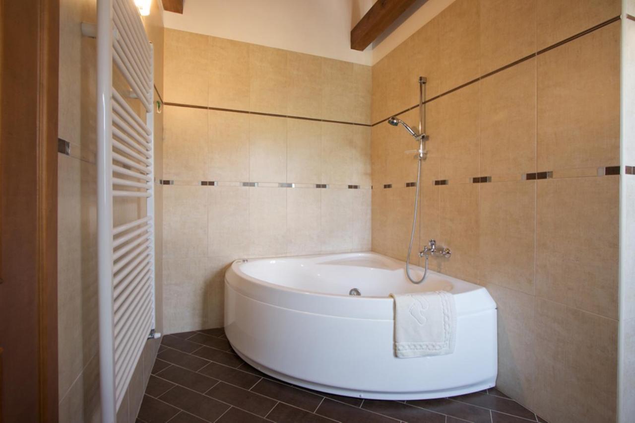 Villa Kringa Tinjan Ngoại thất bức ảnh