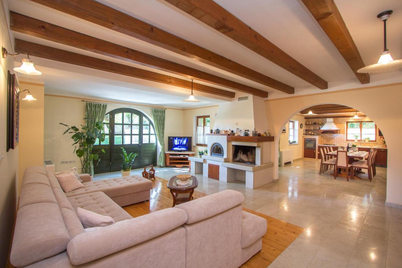 Villa Kringa Tinjan Ngoại thất bức ảnh