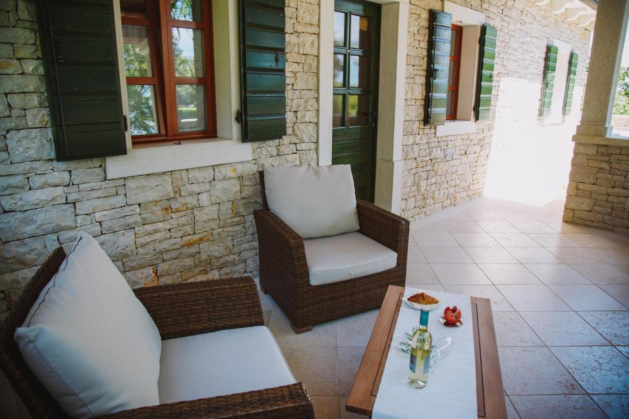 Villa Kringa Tinjan Ngoại thất bức ảnh